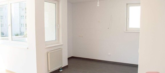 3 rooms Apartment in Innsbruck-Stadt, Austria No. 40769 3