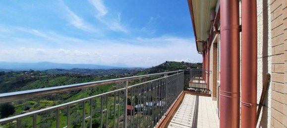 3 rooms Apartment in Ariano Irpino, Italy No. 179320 7