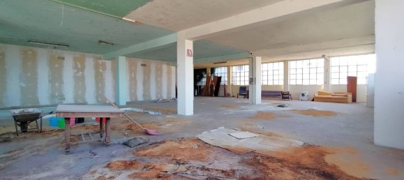 Edifício em Como, Italy 1084 m² N.º 362312 21