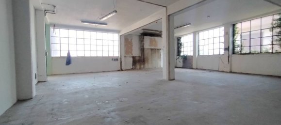 Edifício em Como, Italy 1084 m² N.º 362312 24