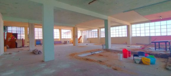 Edifício em Como, Italy 1084 m² N.º 362312 22