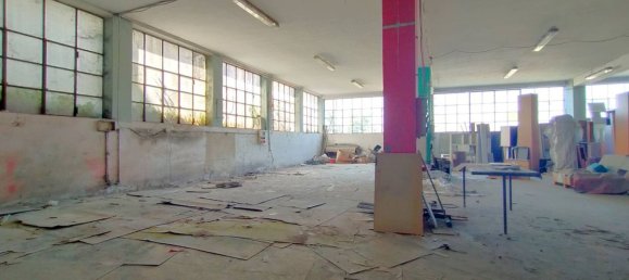 Edifício em Como, Italy 1084 m² N.º 362312 32