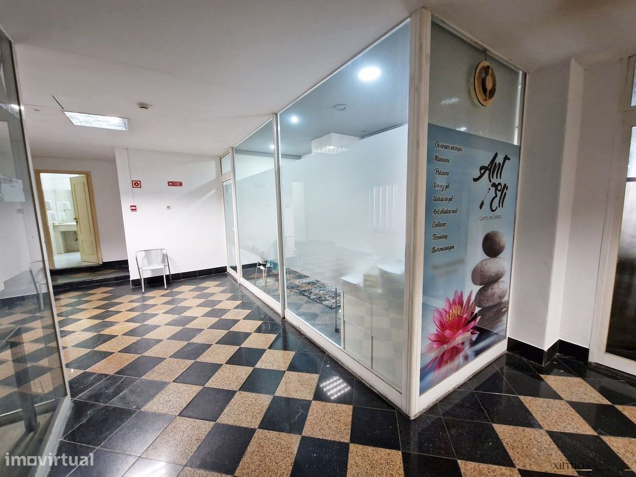 75m² Commercial property in Santo Tirso, Portugal No. 304620