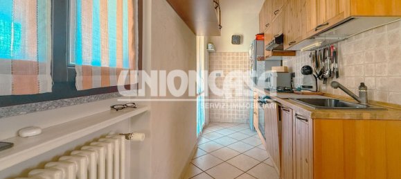 3 rooms Apartment in Fenegrò, Italy No. 263015 6