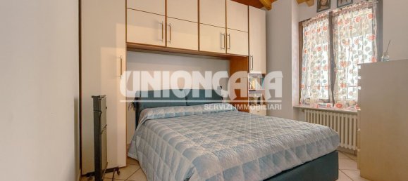 3 rooms Apartment in Fenegrò, Italy No. 263015 10