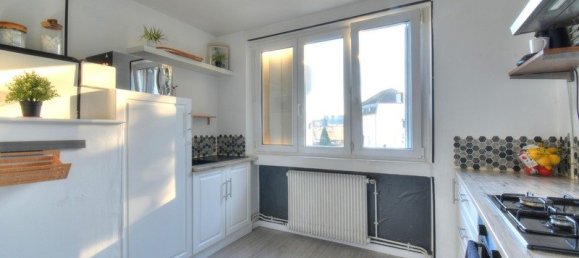 2 bedrooms Apartment in Florange, France No. 42169 4