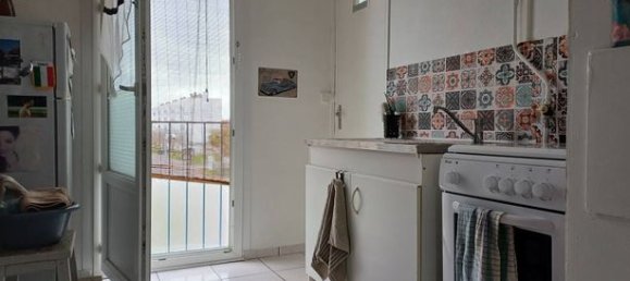 Apartamento de 2 dormitorios en Noyon, France No. 304056 4