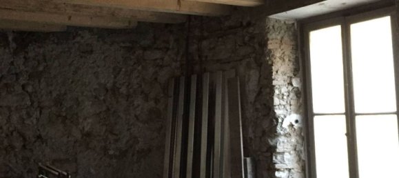 6-salle Appartement à Asso, Italy No. 81370 4