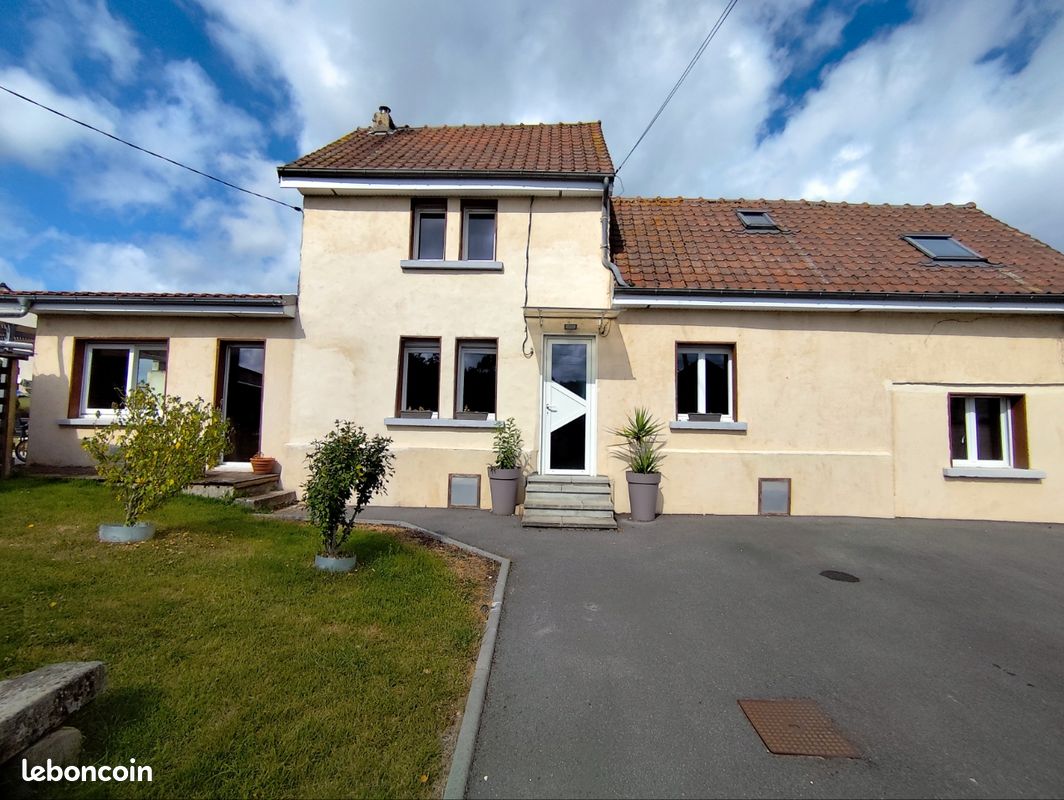 3 bedrooms House in Somme, France No. 332861