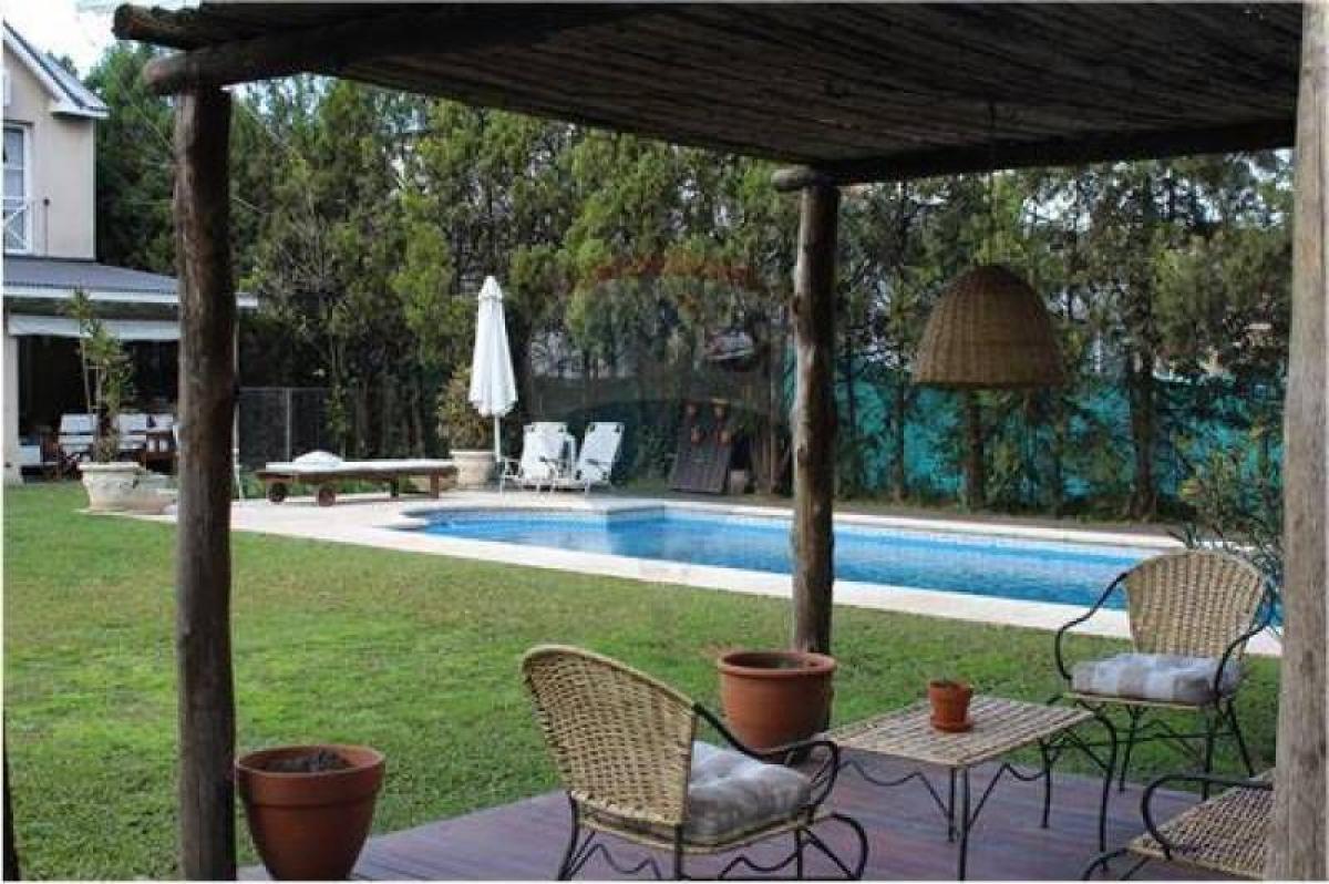 4 bedrooms House in Pilar, Argentina No. 99784