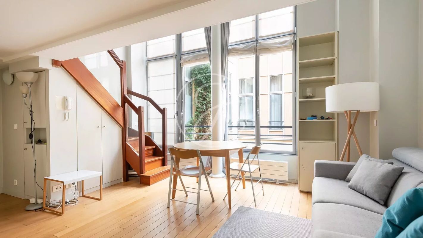 1 bedroom Duplex in Paris, France No. 185665