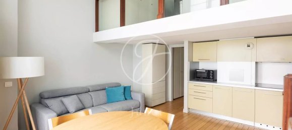 1 bedroom Duplex in Paris, France No. 185665 3