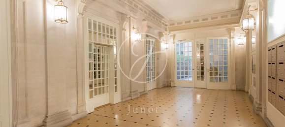 1 bedroom Duplex in Paris, France No. 185665 12