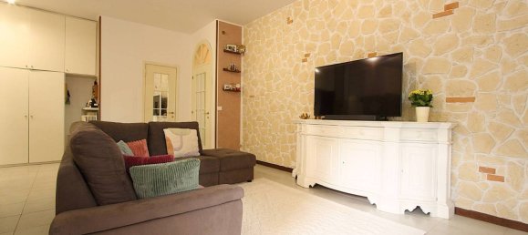 Apartamento de 2 dormitorios en Verona, Italy No. 324395 22