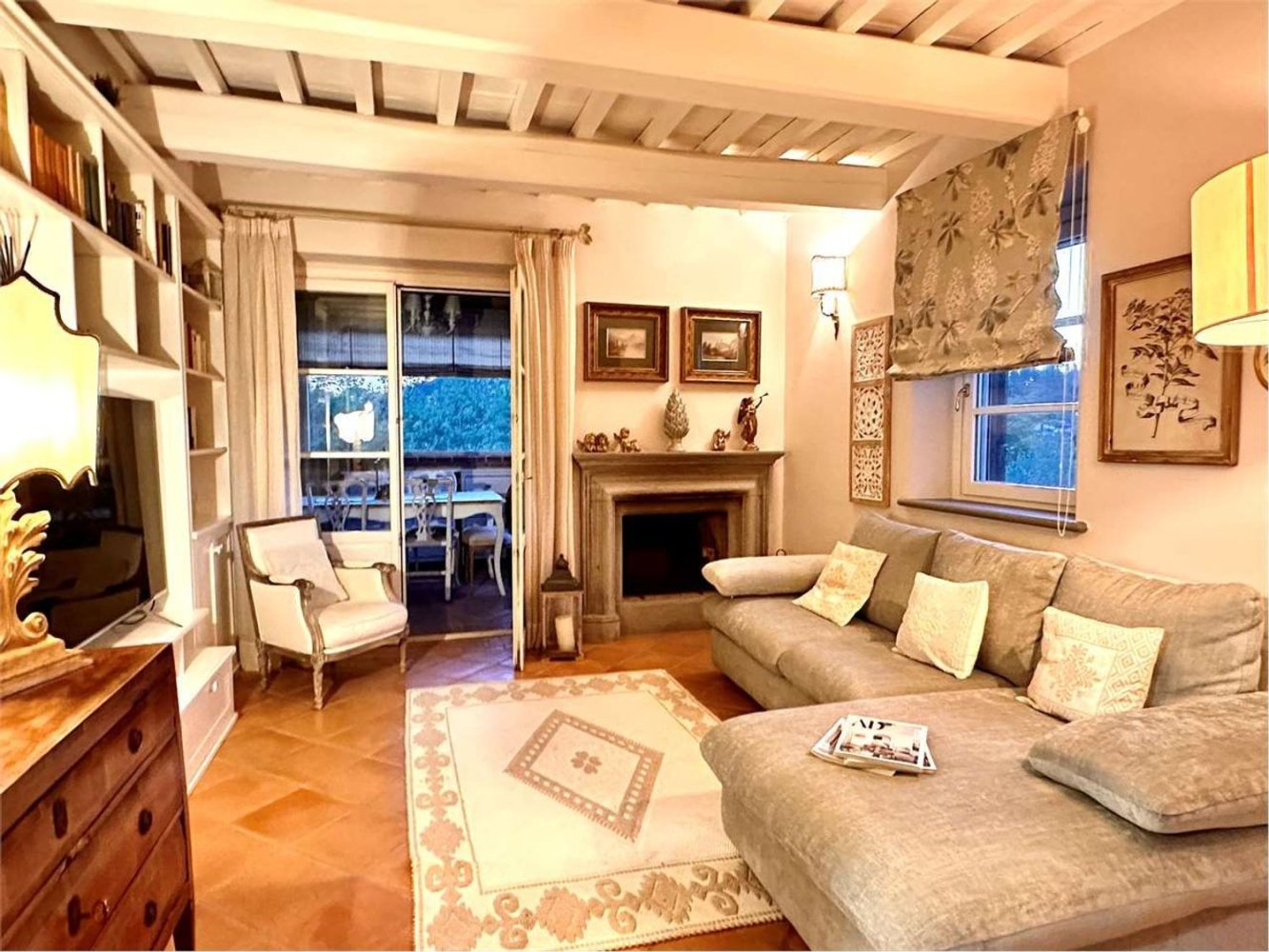 4 bedrooms Apartment in Corciano, Italy No. 333446