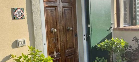 4 bedrooms Apartment in Corciano, Italy No. 333446 2