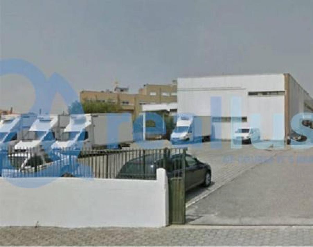 1424m² Factory in Vila Nova de Gaia, Portugal No. 8233