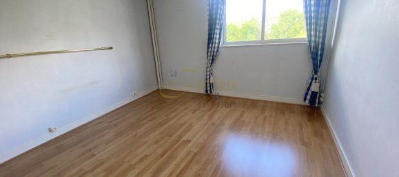 3 chambres Appartement à Bourges, France No. 83983 8