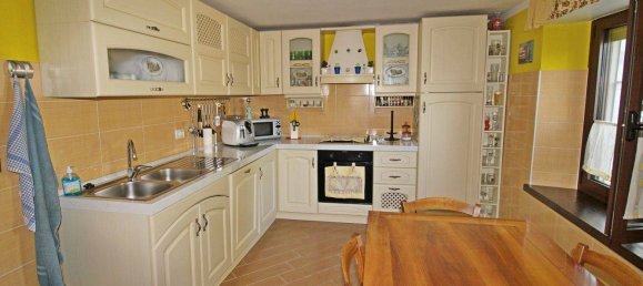 4 bedrooms House in Fanano, Italy No. 371353 14