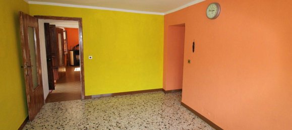 4 bedrooms House in Fanano, Italy No. 371353 8