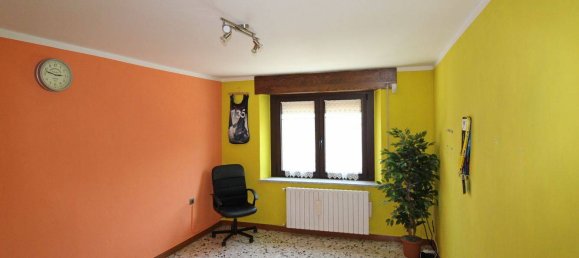 4 bedrooms House in Fanano, Italy No. 371353 7