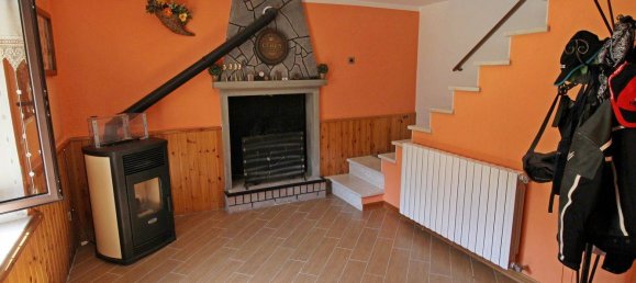 4 bedrooms House in Fanano, Italy No. 371353 4