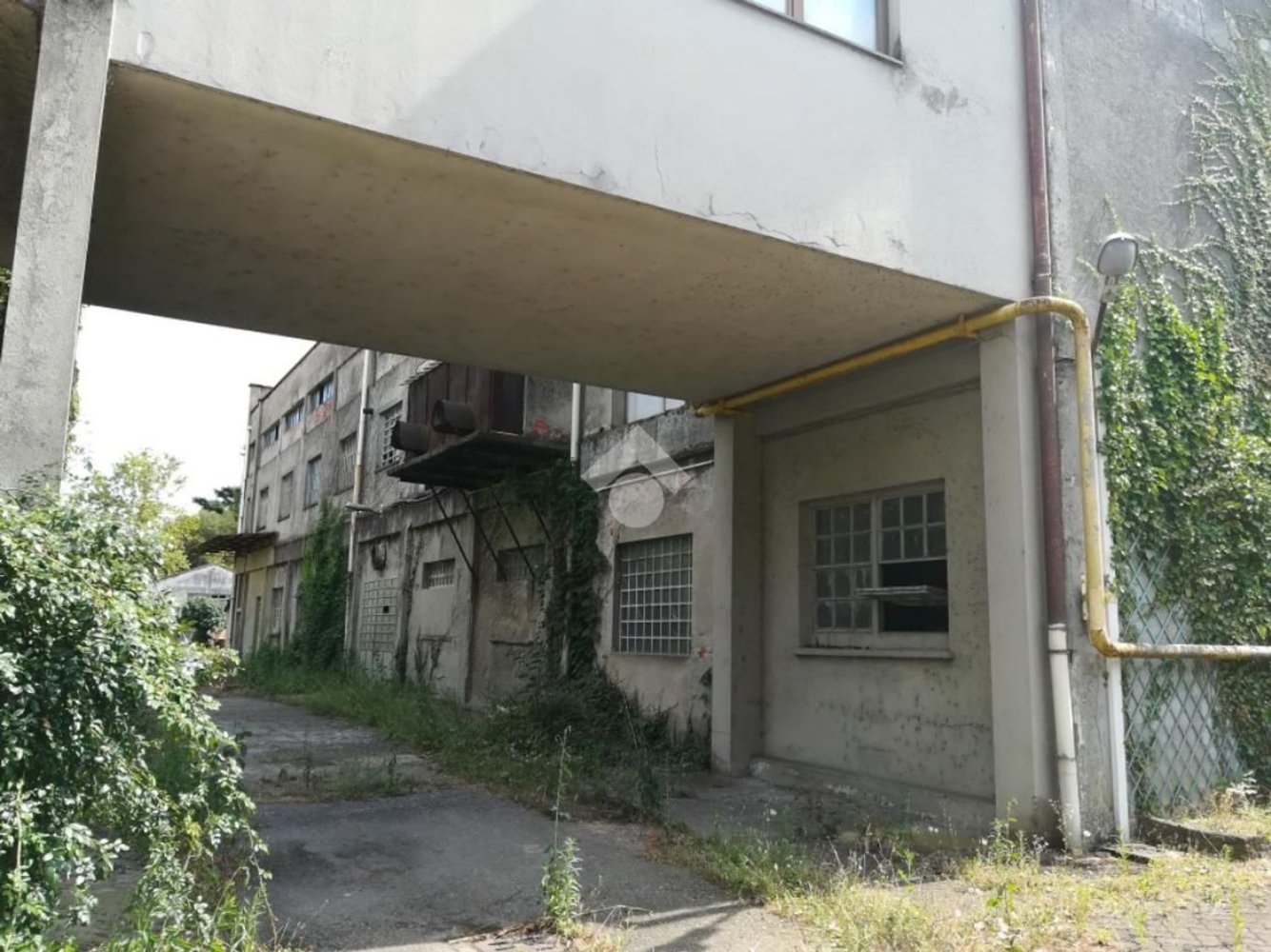 Entrepôt à Turbigo, Italy 1440m² No. 128136