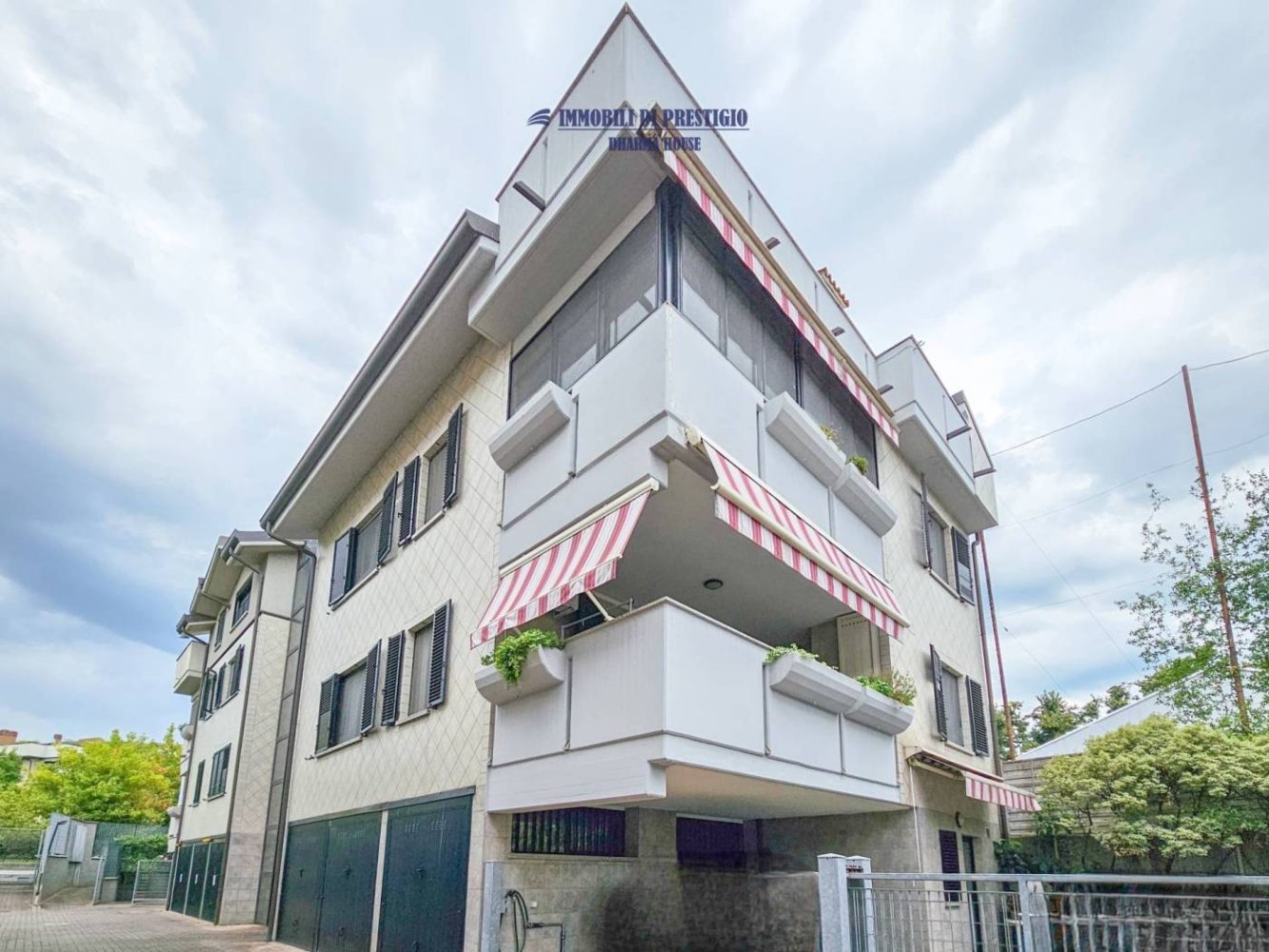 4 Schlafzimmer Wohnung in Buccinasco, Italy, Nr. 338805