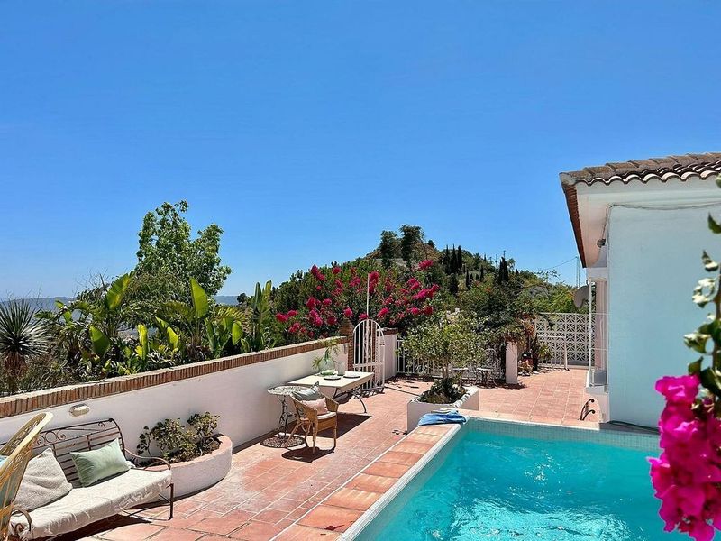 4 bedrooms House in Canillas de Aceituno, Spain No. 235841