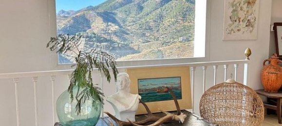 4 bedrooms House in Canillas de Aceituno, Spain No. 235841 3