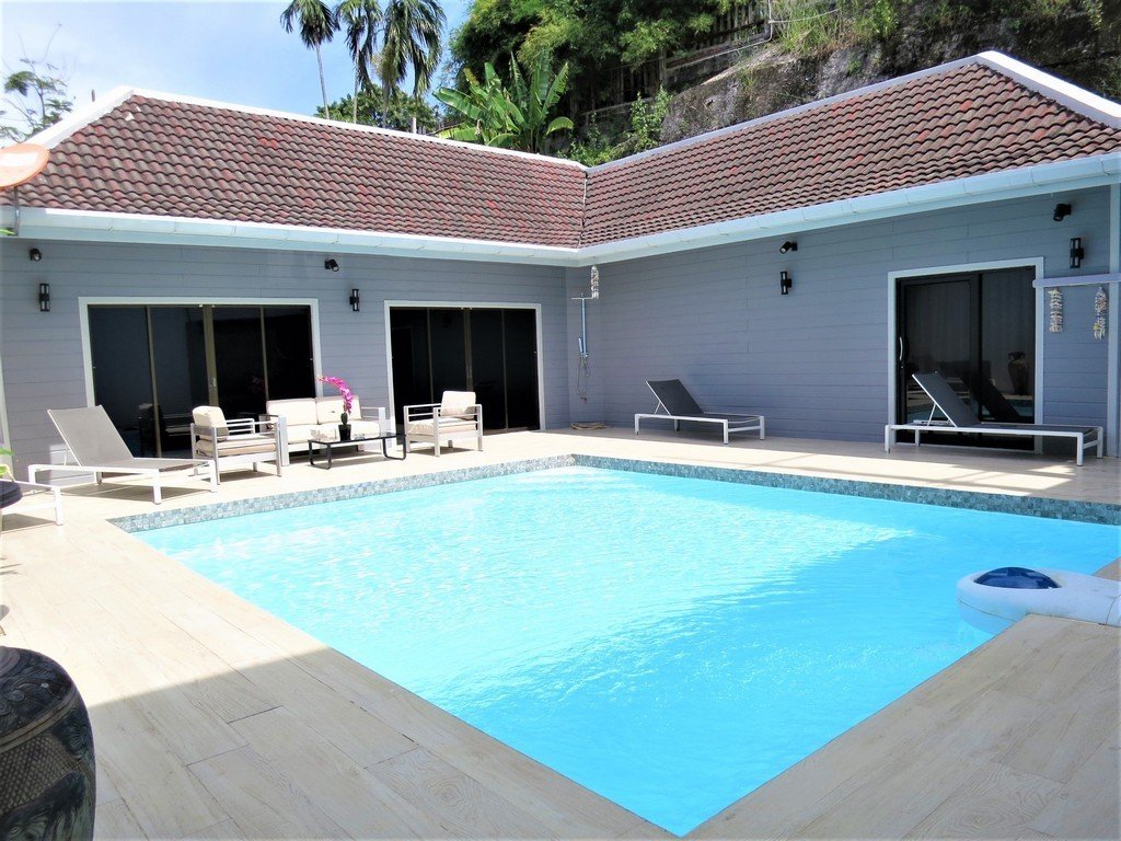 3 bedrooms Villa in Patong, Thailand No. 8151