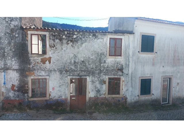 2 bedrooms House in Minde, Portugal No. 200880