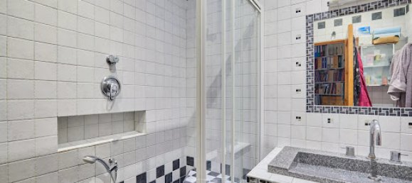 3 bedrooms Apartment in Paris, France No. 161998 20