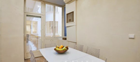 3 bedrooms Apartment in Paris, France No. 161998 10