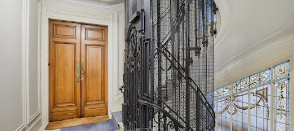 3 bedrooms Apartment in Paris, France No. 161998 13