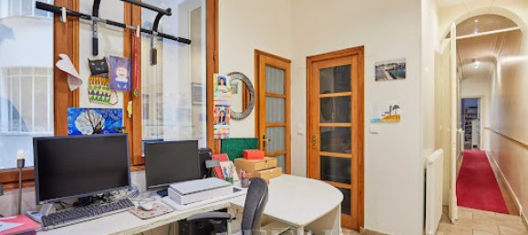 3 bedrooms Apartment in Paris, France No. 161998 11