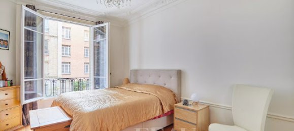 3 bedrooms Apartment in Paris, France No. 161998 5
