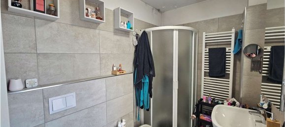 Квартира с 2 комнатами в Фино Морнаско, Италия № 159788 17