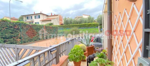 2 bedrooms Apartment in Signa, Italy No. 56842 8