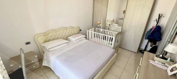 3 rooms Apartment in Molfetta, Italy No. 181056 10