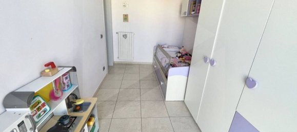 3 rooms Apartment in Molfetta, Italy No. 181056 9
