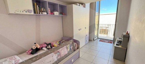 3 rooms Apartment in Molfetta, Italy No. 181056 12