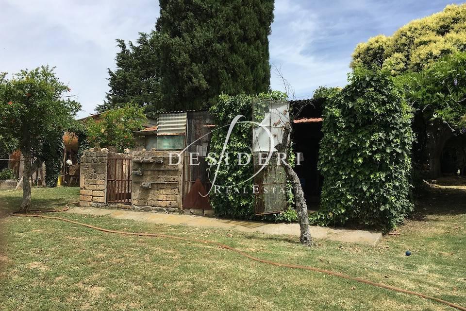 6 rooms House in Cinigiano, Italy No. 40233