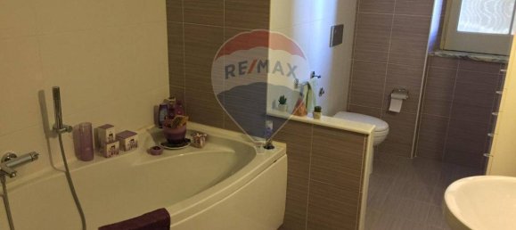 Квартира с 5 спальнями в Кальтаджироне, Италия № 156815 23