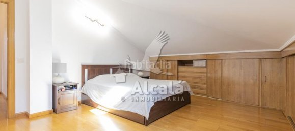 Dúplex de 4 dormitorios en Torrejón de Ardoz, Spain No. 179594 43