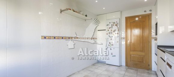 Dúplex de 4 dormitorios en Torrejón de Ardoz, Spain No. 179594 22