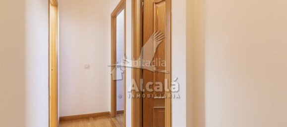 Dúplex de 4 dormitorios en Torrejón de Ardoz, Spain No. 179594 40