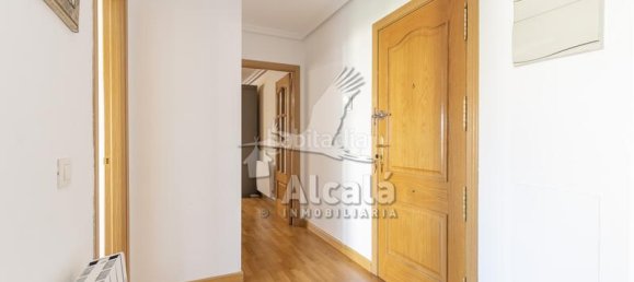 Dúplex de 4 dormitorios en Torrejón de Ardoz, Spain No. 179594 31