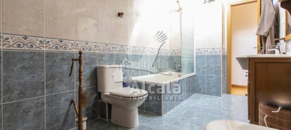 Dúplex de 4 dormitorios en Torrejón de Ardoz, Spain No. 179594 49