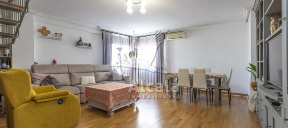 Dúplex de 4 dormitorios en Torrejón de Ardoz, Spain No. 179594 6